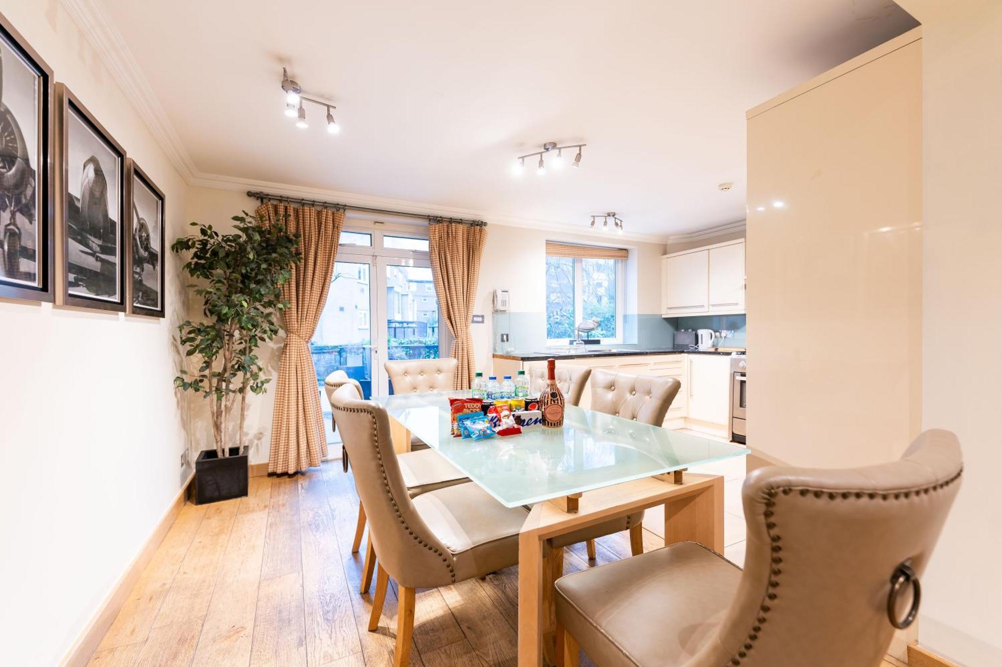 Luxury 6 Bedroom House In Southwick Street London Exteriör bild